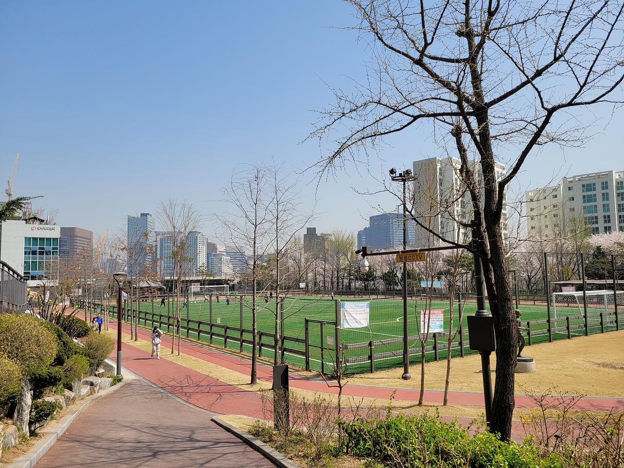 多個市場